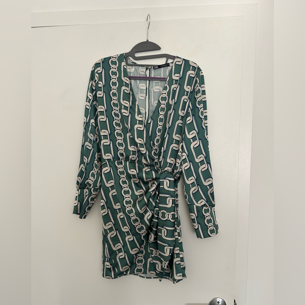 Zara Green Sheath Dress with Bishop Sleeves